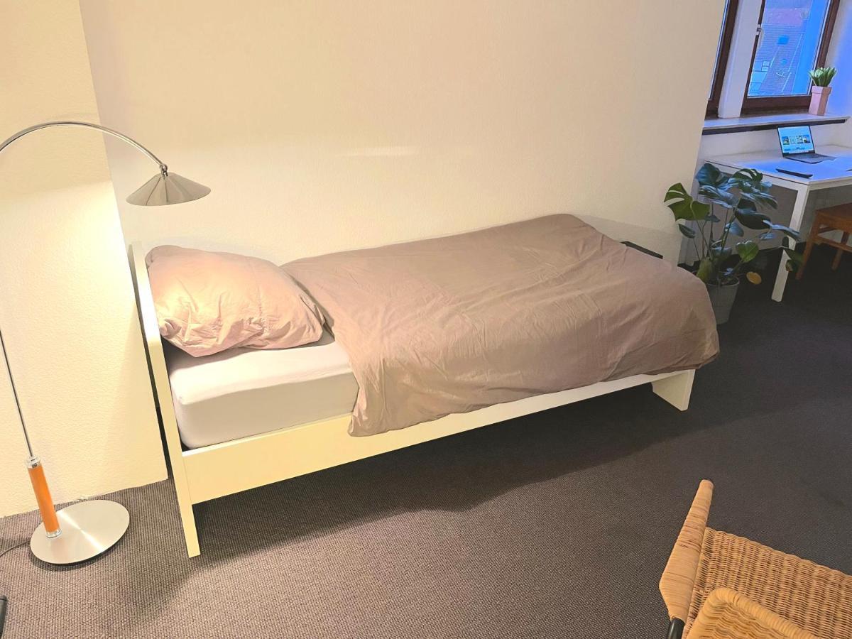 Apartment In เกลเซนเคียร์เคน ภายนอก รูปภาพ